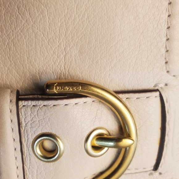 Coach Cream Color Wallet - Picture 6 of 9